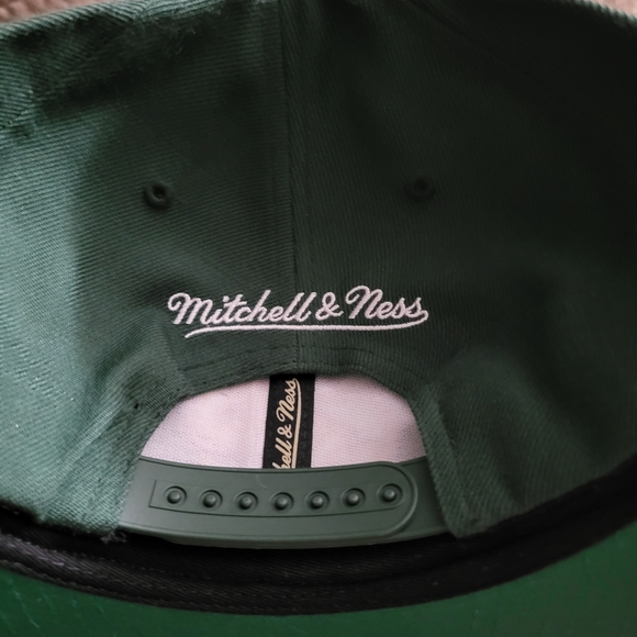 Mitchell & Ness Seattle Supersonics Green Snapback Hat - Picture 2 of 7